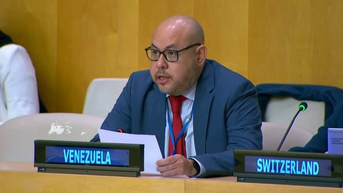 El representante permanente alterno de Venezuela ante la ONU, Joaquín Pérez Ayestarán, destacó el firme compromiso de su país con la transparencia.