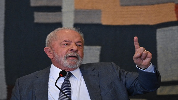 Desde que ganó por tercera ocasión la presidencia de  Brasil, Lula busca acercamientos con las naciones suramericanas.