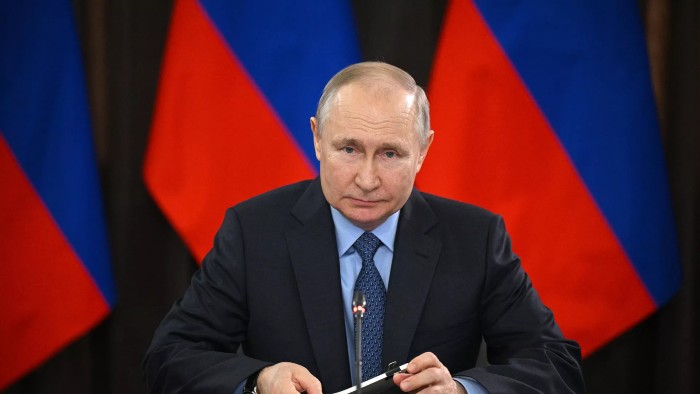 Además, Putin rubricó un decreto que anula la resolución sobre la prohibición temporal de efectuar vuelos a Georgia.