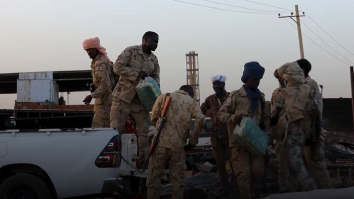 Por otra parte medios locales aseveran que ambas fuerzas de Sudán han anunciado múltiples treguas, aunque no se ha concretado ninguna efectivamente.