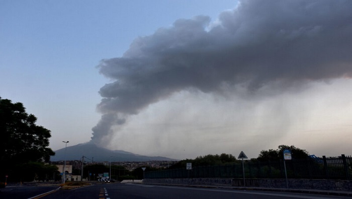 Este domingo ocurrieron varias explosione en el coloso, tras lo cual se produjo una lluvia de ceniza y escoria volcánica.