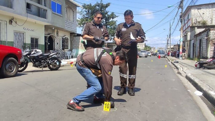 El enfrentamiento entre bandas criminales ocurrió en la localidad costera de La Concordia, ubicada en la provincia de Santo Domingo de los Tsáchilas.