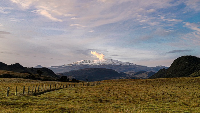 El SGC insistió que “seguiremos monitoreando 24/7” el volcán Nevado del Ruiz.