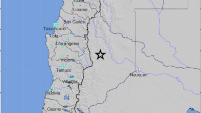 Pobladores de Valparaíso y Los Lagos reportaron que el sismo se sintió fuerte en esas regiones chilenas.