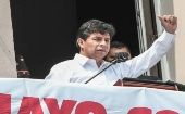 Al ser investido Presidente, Pedro Castillo juró que trabajaría por un país sin corrupción, por todos los pueblos del Perú y por una nueva constitución.