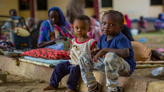 Según Unicef, informes fidedignos cifran en 2500 los infantes muertos o heridos, un promedio de más de uno por hora en territorio sudanés.