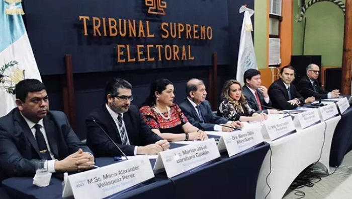 Tres o cuatro fiscalías distintas mantienen en Guatemala investigaciones con el Tribunal Supremo Electoral como objetivo.