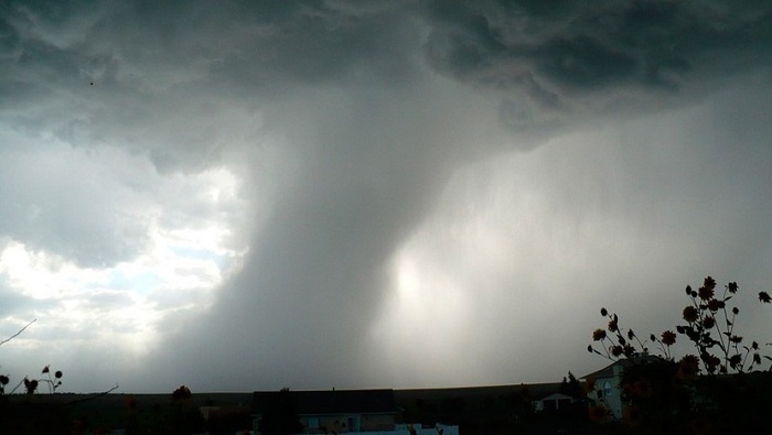 El fenómeno natural fue calificado por las fuentes especializadas como un tornado de categoría EF2.