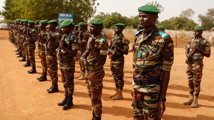 Los militares nigerinos derrocaron al presidente Mohamed Bazoum con el argumento que se había degradado la seguridad en el país africano.
