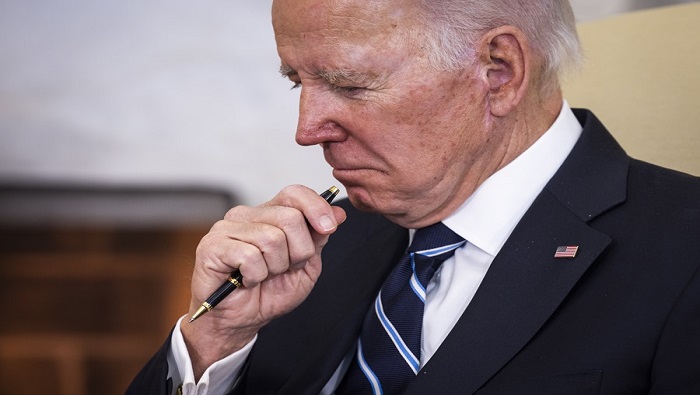 Biden ha recibido críticas por su respuesta a la crisis desatada por los incendios, aunque desde la Casa Blanca señalaron que el mandatario ha permanecido en contacto con las autoridades de Hawái.