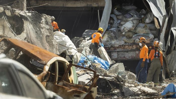 El Centro de Operaciones de Emergencias señaló que continuarán las tareas de remoción de escombros.