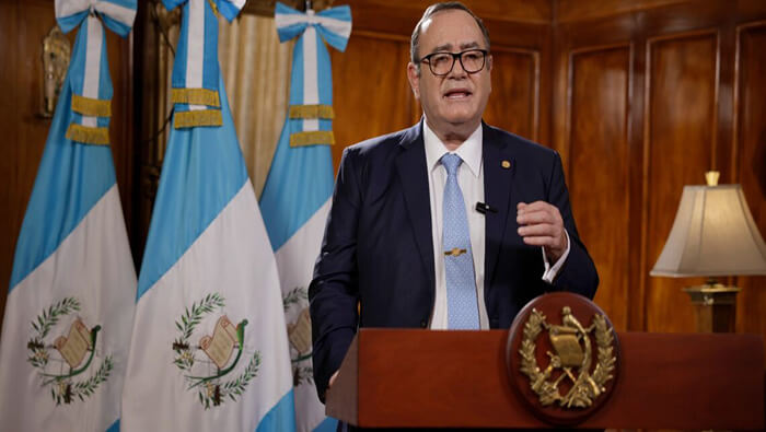 Alejandro Giammattei invito a Bernardo Arevalo a iniciar una transición ordenada, una vez seán oficializados los resultados electorales.