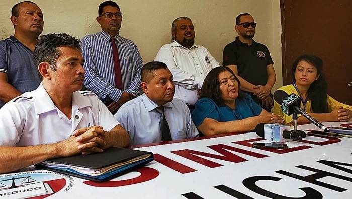 La serie de suspensiones a los líderes gremiales salvadoreños ha sido confirmada y denunciada por miembros de diferentes sindicatos; entre ellos, CSI y SIMEDUCO.