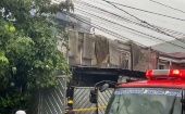 La alcaldesa de Quezon, Joy Belmonte, precisó que unas 18 personas estaban dentro de la viviendo al momento del siniestro, de las cuales tres lograron escapar.