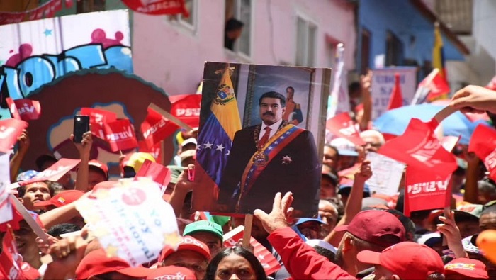 A través de la red social X, el presidente Nicolás Maduro saludó al pueblo 