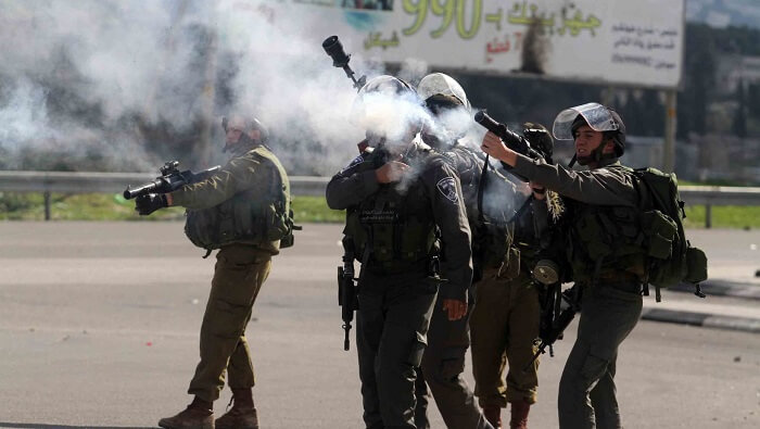 En Jerusalén Este, fuerzas de Israel reprimieron otra manifestación contra los asentamientos en el barrio de Sheikh Jarrah.