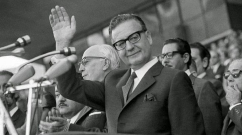 El Frente Nacionalista Patria y Libertad, una organización de extrema derecha, realizaba acciones de sabotaje en contra del Gobierno de la Unidad Popular de Allende..