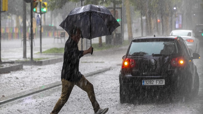 Andalucía y Extremadura también se suman al nivel de alerta, y se espera que las precipitaciones sean fuertes en las regiones de Los Pirineos.
