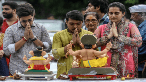 Celebran Festival Ganesh en Bombay, India