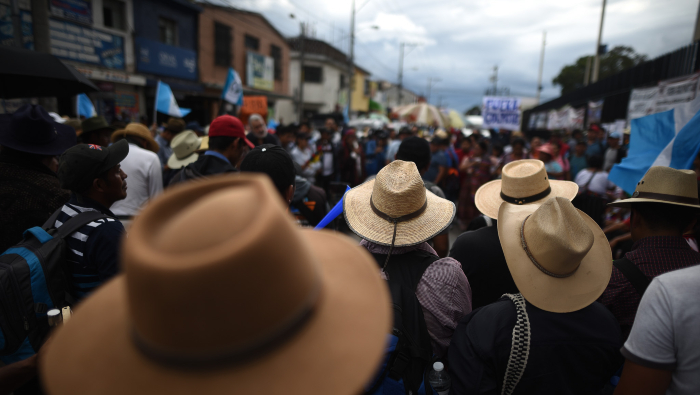 Miles de guatemaltecos mantienen las manifestaciones desde hace 11 días en más de 100 puntos del país para exigir la renuncia de Porras y la cúpula de la Fiscalía