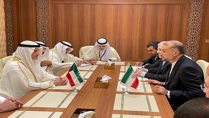 El canciller iraní mantuvo conversaciones con los ministros de Asuntos Exteriores de Türkiye, Irak, Arabia Saudí, Indonesia, Mauritania, Túnez, Líbano, Kuwait, Azerbaiyán y el secretario general de la OCI, así como con el ministro de Estado de Catar.
