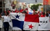 A través de las redes sociales  se articula un movimiento identificado como "Sal de las redes Panamá" que convoca  a los nacionales a incorporarse a las manifestaciones logrando congregar a más de 50.000 personas.