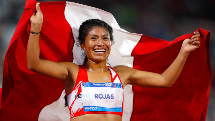 En la jornada del lunes destacó el triunfo de la peruana Luz Mery Rojas en los 10.000 metros, mientras que la mexicana Laura Galván se quedó con la plata.