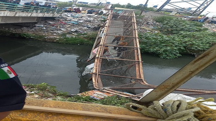 Tras su colapso el puente quedará clausurado por las autoridades mexicanas.