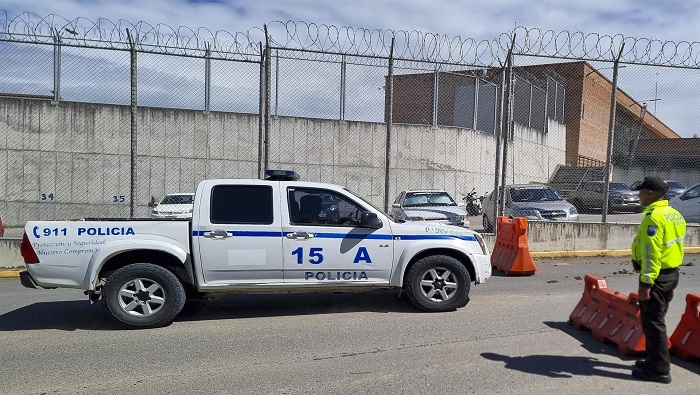 La Policía de Ecuador instrumentó un operativo de seguridad para recuperar el control de la Penitenciaría del Litoral.