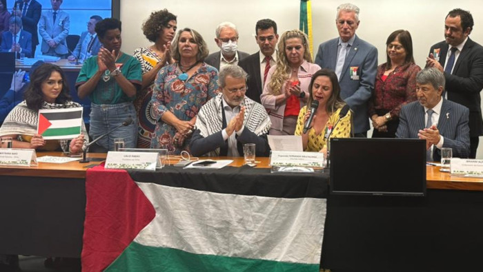 Los parlamentarios solicitaron al presidente Lula da Silva convocar al embajador en Israel, Frederico Meyer, imitando la acción que ya tomaron Chile, Colombia y Honduras.