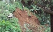 Se mantuvo la alerta sobre los deslizamientos de tierra sobre carreteras en algunas localidades como Nutmeg Grove, en Belair.
