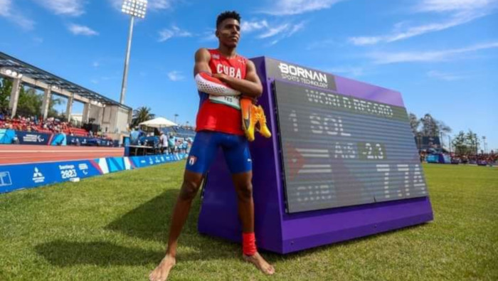De esta manera, el joven atleta cubano reafirma su aspiración de retener la corona en salto largo en los Juegos Paralímpicos de París.