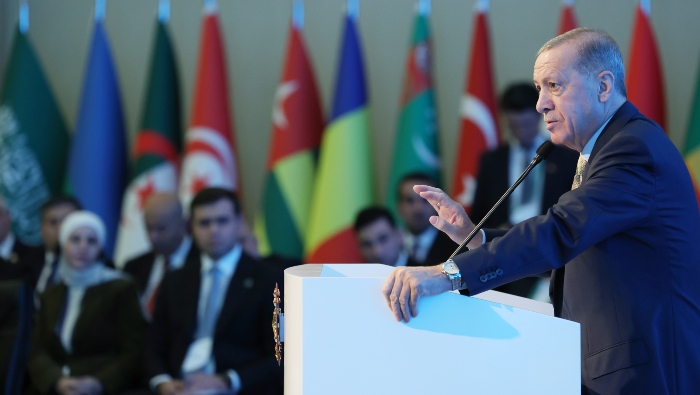 El jefe de Estado de Türkiye apuntó que el país sionista “no es sólo un asesino sino también un ladrón