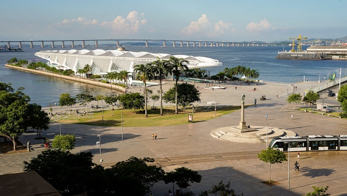 La reunión cumbre sesiona en el Museo del Mañana, en el centro de Río de Janeiro.