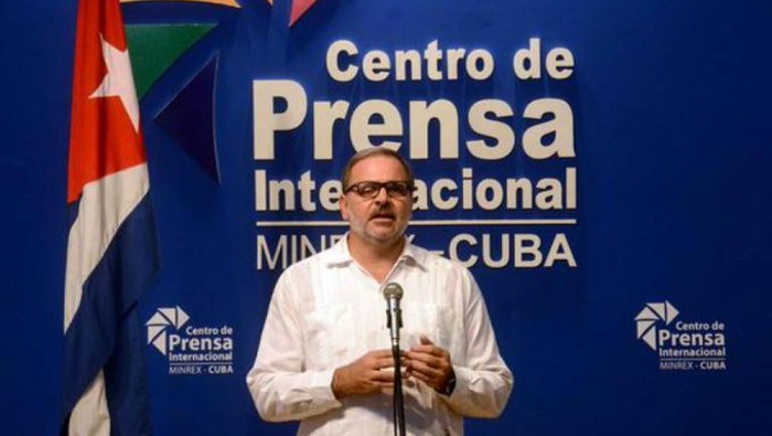 Martínez Enríquez declaró: “Afirmo categóricamente que Cuba no promueve, ni participa, ni ejecuta actos que constituyan injerencia en los asuntos internos de la Argentina”.