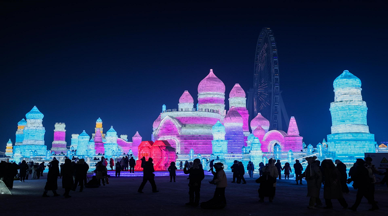Desde este 5 de enero de 2024 formalmente se inaugurará en la ciudad de Harbin, al noreste de China, el Festival de Escultura de Hielo y Nieve.  