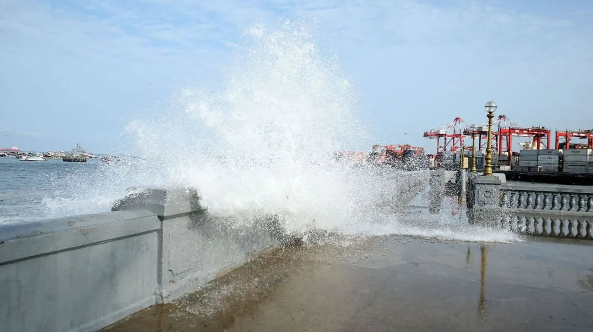 Las autoridades notificaron el cierre en el litoral centro de las Caletas Santa y Coishco, los puertos Samanco, Casma y la Caleta Tortugas.
