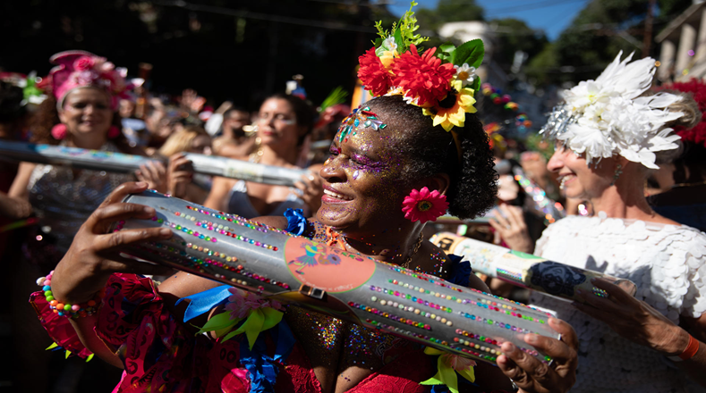 Algunos desfiles promueven la cultura africana en Brasil, haciendo hincapié en los derechos de las mujeres negras.