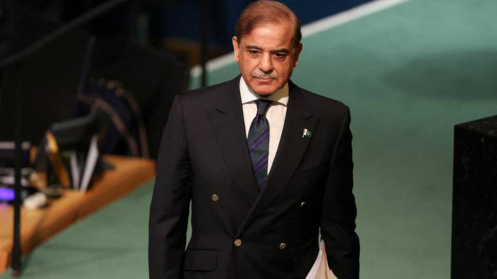 En medio de disputas políticas para formar un gobierno de coalición, la Liga Musulmana de Pakistán-Nawaz nombró a Shehbaz Sharif como su candidato a primer ministro.