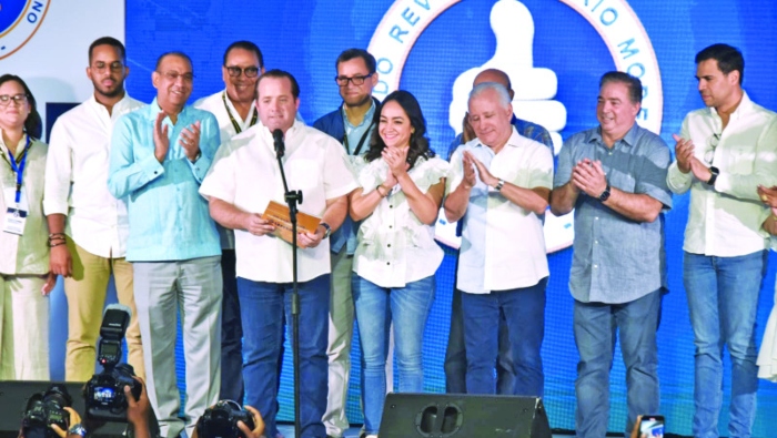 El presidente del partido oficialista, José Ignacio Paliza, subrayó que la bancada se consolidó como la principal fuerza.