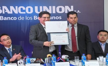 El ministro de Economía, Marcelo Montenegro, mostró optimismo por el pacto ante la escasez del dólar que golpea a Bolivia desde el pasado año.