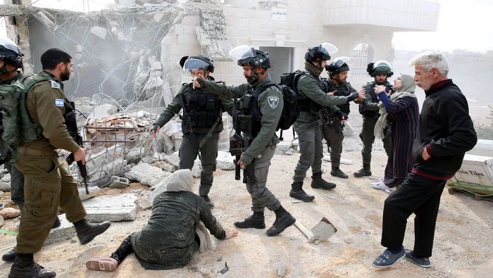 La violencia de las fuerzas de ocupación y los colonos contra la población palestina se ha recrudecido.