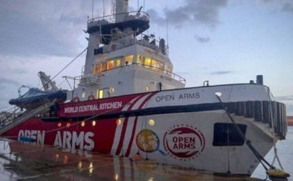 El barco español Open Arms llevará 200 toneladas de comida a Gaza en el nuevo corredor humanitario.