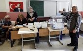 Las urnas se clausuran a las 16H00 horas (13H00 GMT) en 32 provincias orientales del Türkiye y una hora más tarde en el resto de la nación 