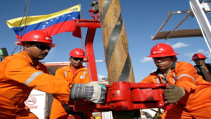 Estados Unidos anunció su intención de no renovar una licencia que permitía la explotación de petróleo y gas venezolanos.