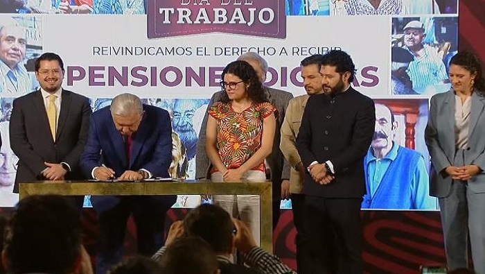 La entrada en vigor del Fondo de Pensiones del Bienestar, a través de decreto firmado por López Obrador, supone un avance en materia de derechos laborales.