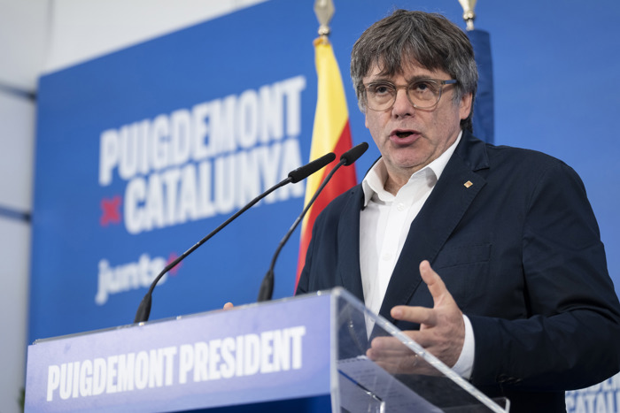 Puigdemont descartó llegar a un acuerdo con los socialistas 